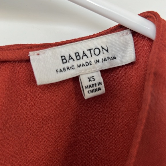 Babaton Crepe Blouse - Picture 2 of 4
